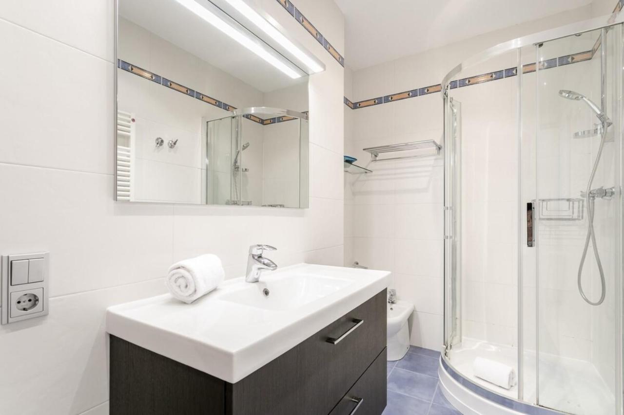 Fantastic 2 Bedroom 5 Minutes By Car From Plaza Catalunya 바르셀로나 외부 사진