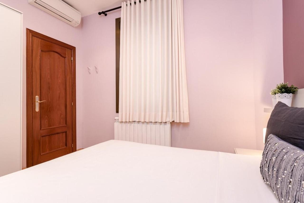 Fantastic 2 Bedroom 5 Minutes By Car From Plaza Catalunya 바르셀로나 외부 사진