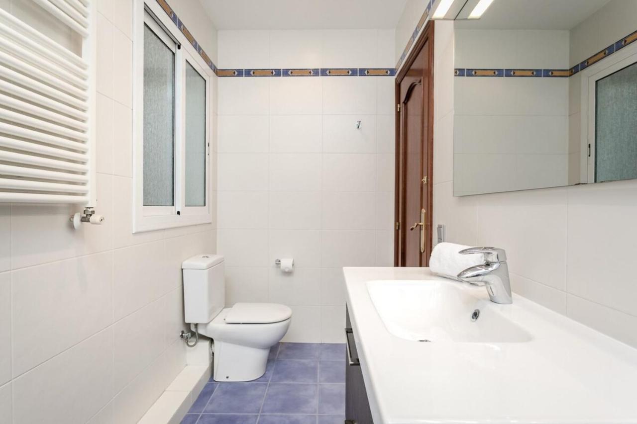Fantastic 2 Bedroom 5 Minutes By Car From Plaza Catalunya 바르셀로나 외부 사진