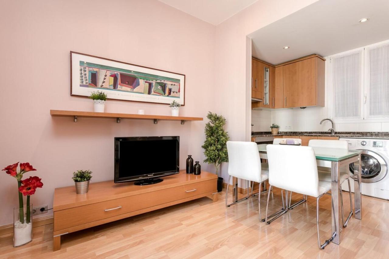 Fantastic 2 Bedroom 5 Minutes By Car From Plaza Catalunya 바르셀로나 외부 사진